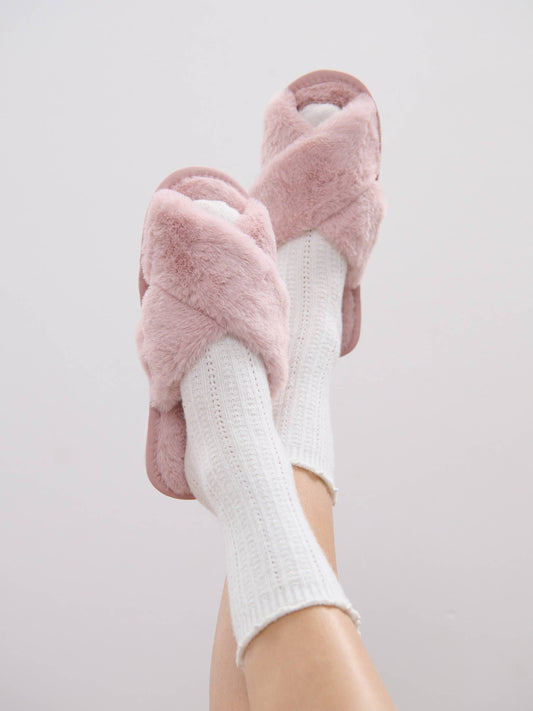 Skylar Fluffy Slippers in Pink