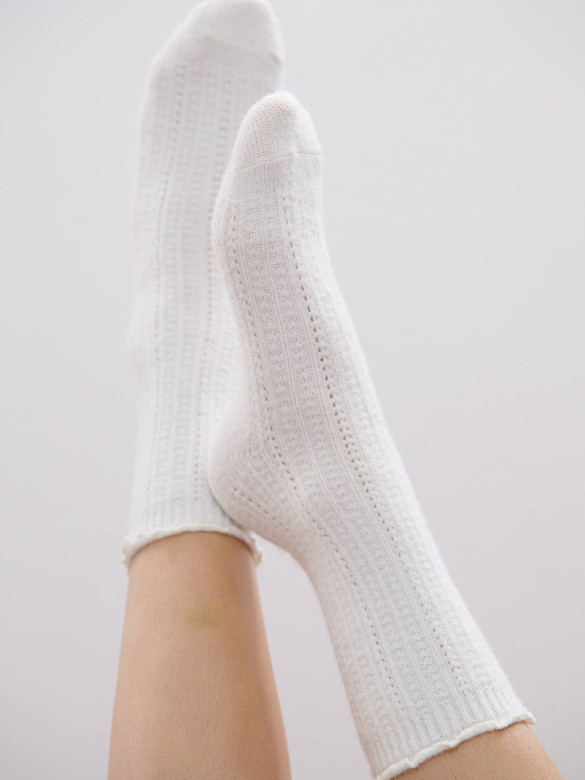 Hommy Frill Wool Crew Socks in White