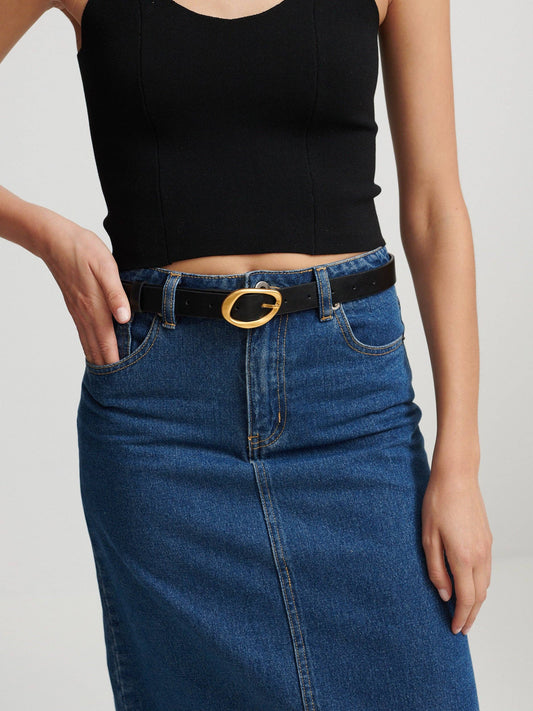 Oval Buckle PU Leather Belt in Black